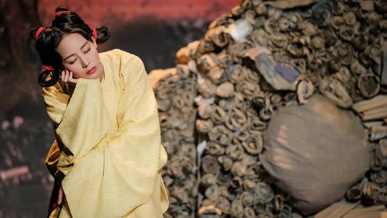 前世传奇的幕后拍摄花絮来啦,全方位带来阿瑶舞台背后的有趣故事甯Boss头上的“窝窝头”原来